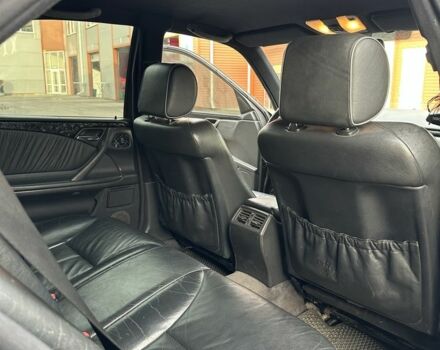 Черный Мерседес 200, объемом двигателя 2 л и пробегом 3 тыс. км за 5000 $, фото 12 на Automoto.ua