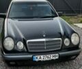 Черный Мерседес 200, объемом двигателя 2 л и пробегом 450 тыс. км за 3100 $, фото 1 на Automoto.ua
