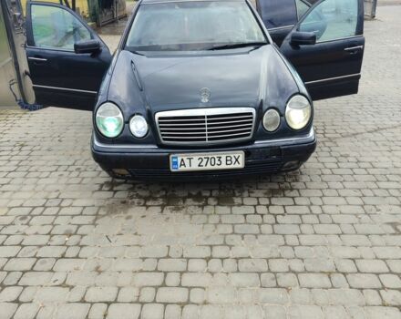 Черный Мерседес 200, объемом двигателя 2.2 л и пробегом 370 тыс. км за 2750 $, фото 6 на Automoto.ua