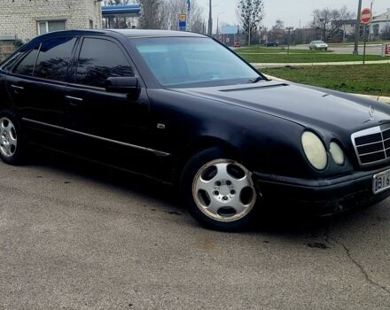 Черный Мерседес 200, объемом двигателя 2 л и пробегом 400 тыс. км за 2499 $, фото 2 на Automoto.ua