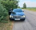 Чорний Мерседес 200, об'ємом двигуна 2 л та пробігом 387 тис. км за 4557 $, фото 1 на Automoto.ua