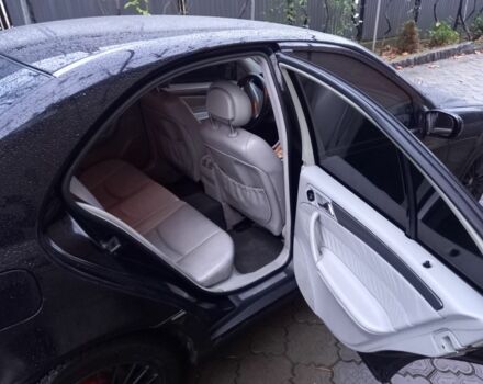 Чорний Мерседес 200, об'ємом двигуна 2 л та пробігом 385 тис. км за 3900 $, фото 6 на Automoto.ua