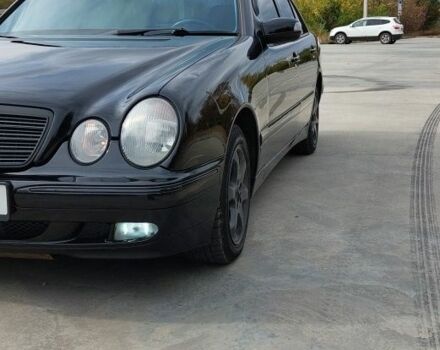 Чорний Мерседес 200, об'ємом двигуна 2 л та пробігом 375 тис. км за 5000 $, фото 6 на Automoto.ua