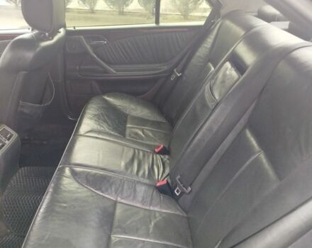 Чорний Мерседес 200, об'ємом двигуна 3.2 л та пробігом 400 тис. км за 5750 $, фото 4 на Automoto.ua