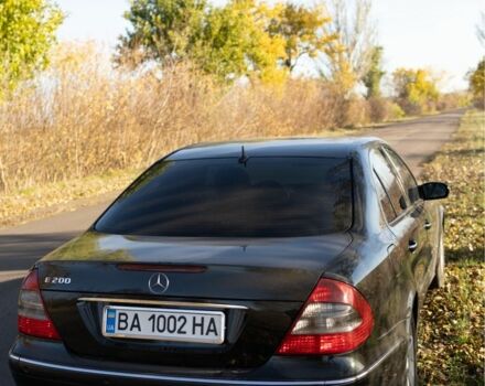 Чорний Мерседес 200, об'ємом двигуна 1.8 л та пробігом 221 тис. км за 6200 $, фото 4 на Automoto.ua