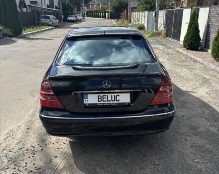 Черный Мерседес 200, объемом двигателя 1.8 л и пробегом 380 тыс. км за 7500 $, фото 1 на Automoto.ua