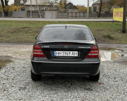 Чорний Мерседес 200, об'ємом двигуна 1.8 л та пробігом 212 тис. км за 5200 $, фото 3 на Automoto.ua