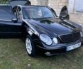Чорний Мерседес 200, об'ємом двигуна 2.1 л та пробігом 380 тис. км за 7500 $, фото 1 на Automoto.ua