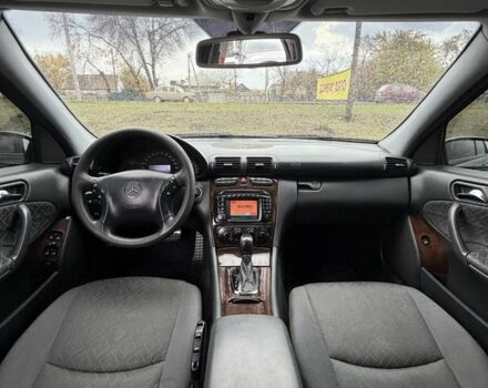 Чорний Мерседес 200, об'ємом двигуна 1.8 л та пробігом 212 тис. км за 5200 $, фото 5 на Automoto.ua