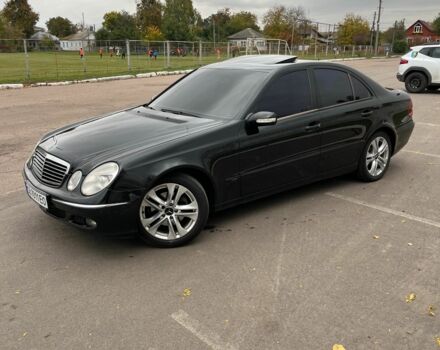 Черный Мерседес 200, объемом двигателя 1.8 л и пробегом 391 тыс. км за 5900 $, фото 2 на Automoto.ua