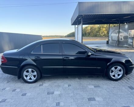 Черный Мерседес 200, объемом двигателя 2 л и пробегом 330 тыс. км за 7300 $, фото 6 на Automoto.ua