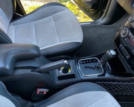 Черный Мерседес 200, объемом двигателя 2 л и пробегом 260 тыс. км за 6700 $, фото 17 на Automoto.ua