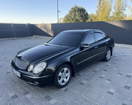 Черный Мерседес 200, объемом двигателя 2 л и пробегом 330 тыс. км за 7300 $, фото 1 на Automoto.ua