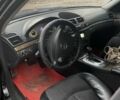 Черный Мерседес 200, объемом двигателя 3.2 л и пробегом 250 тыс. км за 2800 $, фото 6 на Automoto.ua