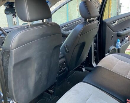 Черный Мерседес 200, объемом двигателя 2 л и пробегом 260 тыс. км за 6700 $, фото 12 на Automoto.ua