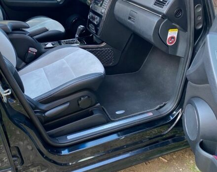 Черный Мерседес 200, объемом двигателя 2 л и пробегом 260 тыс. км за 6700 $, фото 21 на Automoto.ua