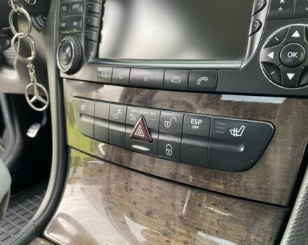 Черный Мерседес 200, объемом двигателя 1.8 л и пробегом 299 тыс. км за 7700 $, фото 23 на Automoto.ua