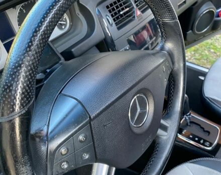 Черный Мерседес 200, объемом двигателя 2 л и пробегом 260 тыс. км за 6700 $, фото 10 на Automoto.ua