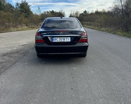 Чорний Мерседес 200, об'ємом двигуна 2.1 л та пробігом 316 тис. км за 6000 $, фото 2 на Automoto.ua