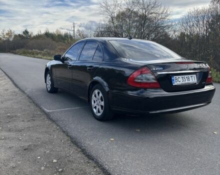 Чорний Мерседес 200, об'ємом двигуна 2.1 л та пробігом 316 тис. км за 6000 $, фото 4 на Automoto.ua