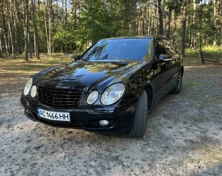 Черный Мерседес 200, объемом двигателя 2.1 л и пробегом 340 тыс. км за 9200 $, фото 5 на Automoto.ua