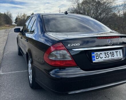 Чорний Мерседес 200, об'ємом двигуна 2.1 л та пробігом 316 тис. км за 6000 $, фото 9 на Automoto.ua