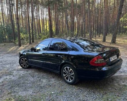 Черный Мерседес 200, объемом двигателя 2.1 л и пробегом 340 тыс. км за 9200 $, фото 9 на Automoto.ua