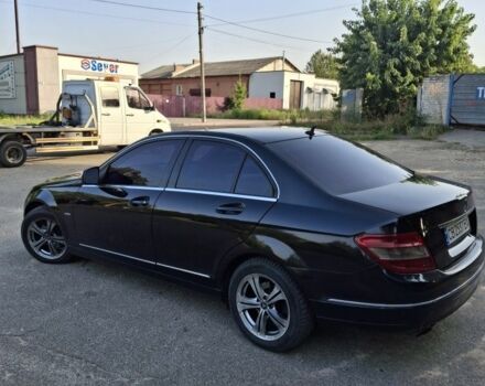 Черный Мерседес 200, объемом двигателя 2.1 л и пробегом 347 тыс. км за 7700 $, фото 8 на Automoto.ua