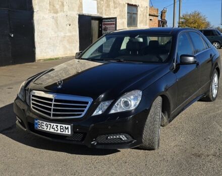 Чорний Мерседес 200, об'ємом двигуна 2.1 л та пробігом 309 тис. км за 9900 $, фото 5 на Automoto.ua