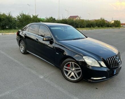 Черный Мерседес 200, объемом двигателя 1.8 л и пробегом 230 тыс. км за 13700 $, фото 11 на Automoto.ua