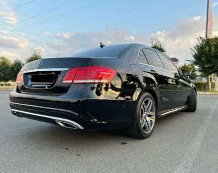 Черный Мерседес 200, объемом двигателя 1.8 л и пробегом 230 тыс. км за 13700 $, фото 5 на Automoto.ua