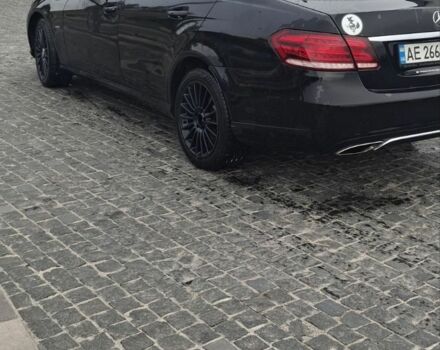 Черный Мерседес 200, объемом двигателя 0 л и пробегом 200 тыс. км за 11500 $, фото 3 на Automoto.ua