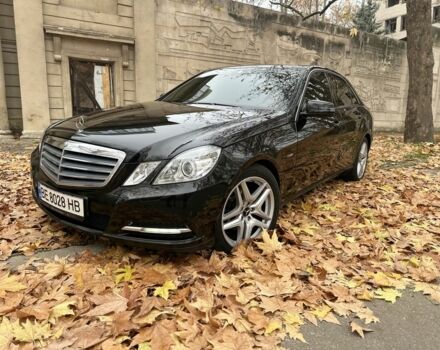 Черный Мерседес 200, объемом двигателя 2.1 л и пробегом 226 тыс. км за 13000 $, фото 5 на Automoto.ua
