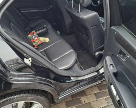 Чорний Мерседес 200, об'ємом двигуна 2.2 л та пробігом 247 тис. км за 16000 $, фото 15 на Automoto.ua