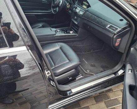 Чорний Мерседес 200, об'ємом двигуна 2.2 л та пробігом 247 тис. км за 16000 $, фото 19 на Automoto.ua