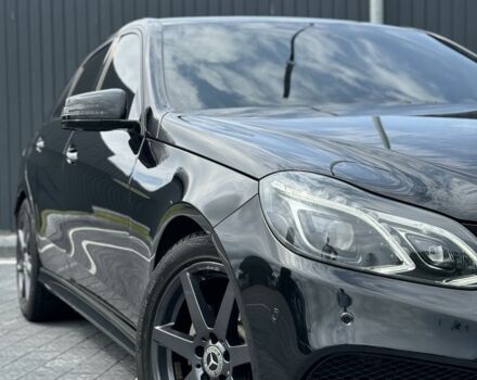 Черный Мерседес 200, объемом двигателя 2.2 л и пробегом 205 тыс. км за 14700 $, фото 2 на Automoto.ua