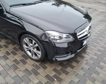 Чорний Мерседес 200, об'ємом двигуна 2.2 л та пробігом 247 тис. км за 16000 $, фото 3 на Automoto.ua