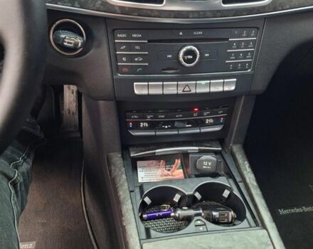 Чорний Мерседес 200, об'ємом двигуна 2.2 л та пробігом 247 тис. км за 16000 $, фото 23 на Automoto.ua