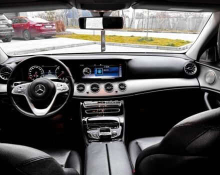 Чорний Мерседес 200, об'ємом двигуна 2 л та пробігом 405 тис. км за 22800 $, фото 5 на Automoto.ua