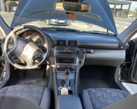 Чорний Мерседес 200, об'ємом двигуна 1.8 л та пробігом 334 тис. км за 5700 $, фото 3 на Automoto.ua