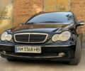 Чорний Мерседес 200, об'ємом двигуна 1.8 л та пробігом 334 тис. км за 5700 $, фото 1 на Automoto.ua