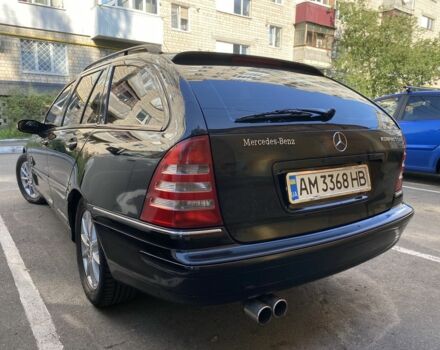 Чорний Мерседес 200, об'ємом двигуна 1.8 л та пробігом 334 тис. км за 5700 $, фото 2 на Automoto.ua