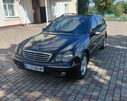 Чорний Мерседес 200, об'ємом двигуна 1.8 л та пробігом 338 тис. км за 4000 $, фото 1 на Automoto.ua