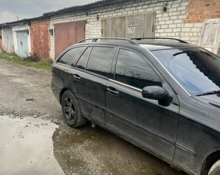 Черный Мерседес 200, объемом двигателя 2.1 л и пробегом 3 тыс. км за 2800 $, фото 1 на Automoto.ua