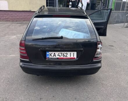 Черный Мерседес 200, объемом двигателя 2.1 л и пробегом 450 тыс. км за 2200 $, фото 2 на Automoto.ua