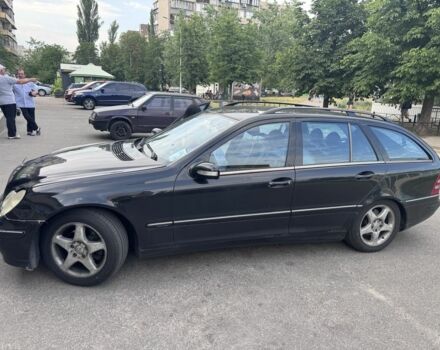 Черный Мерседес 200, объемом двигателя 2.1 л и пробегом 450 тыс. км за 2200 $, фото 1 на Automoto.ua