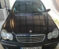 Черный Мерседес 200, объемом двигателя 0 л и пробегом 350 тыс. км за 4600 $, фото 1 на Automoto.ua