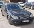 Черный Мерседес 200, объемом двигателя 2.1 л и пробегом 230 тыс. км за 6500 $, фото 1 на Automoto.ua