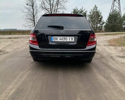 Чорний Мерседес 200, об'ємом двигуна 2.2 л та пробігом 310 тис. км за 8200 $, фото 4 на Automoto.ua