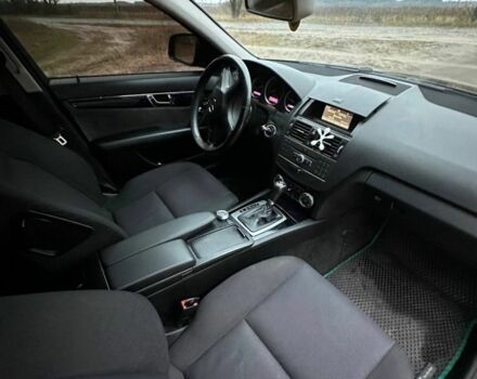 Чорний Мерседес 200, об'ємом двигуна 2.2 л та пробігом 310 тис. км за 8200 $, фото 12 на Automoto.ua